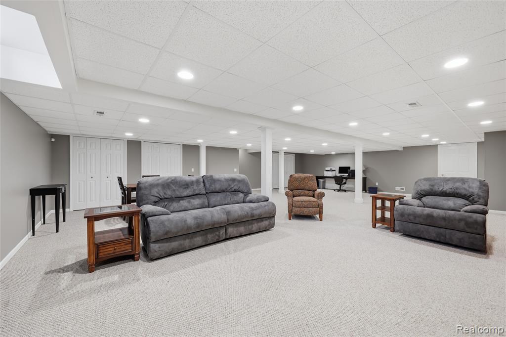 48274 Beacon Square Drive, Macomb, MI 48044 — Photo 42