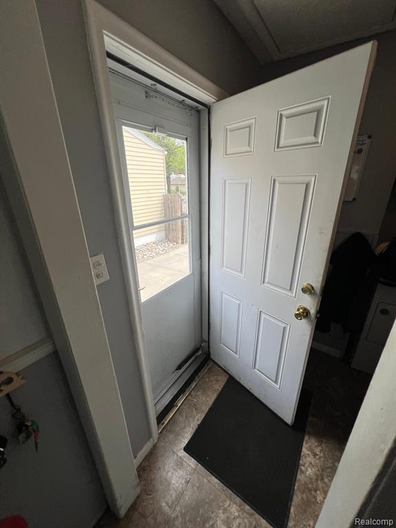 22480 Hillock Avenue, Warren, MI 48089 — Photo 14