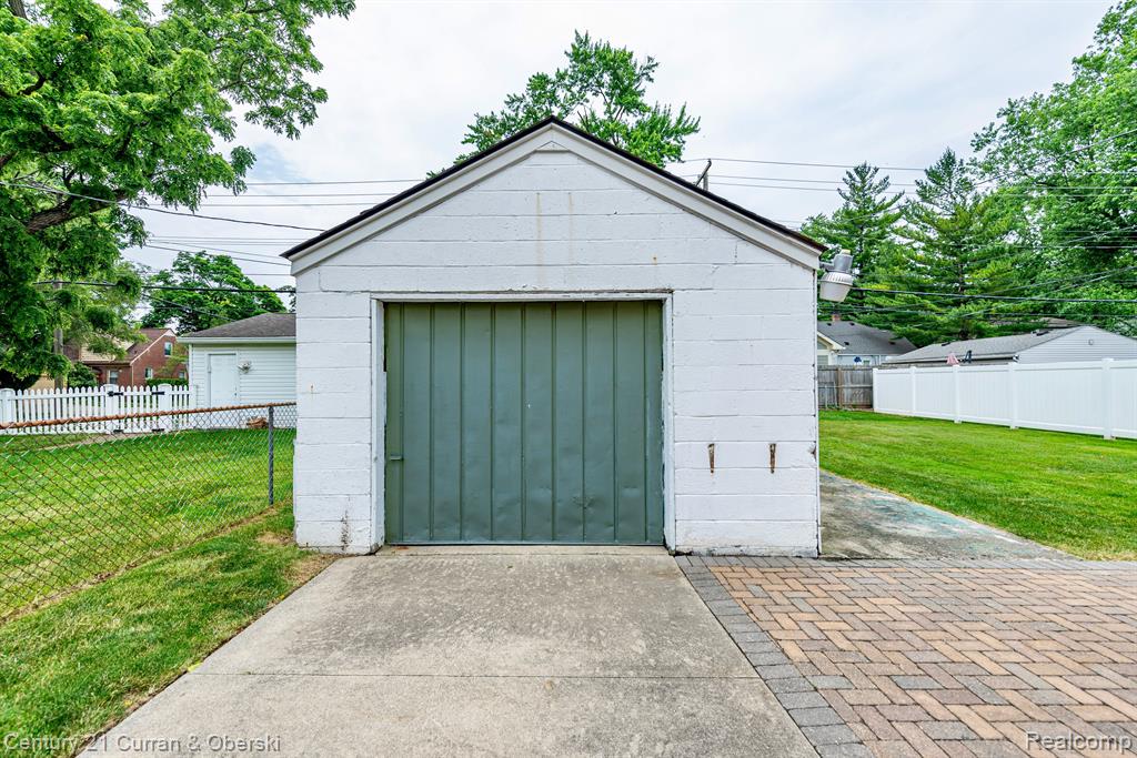 609 N BLAIR Avenue, Royal Oak, MI 48067 — Photo 20