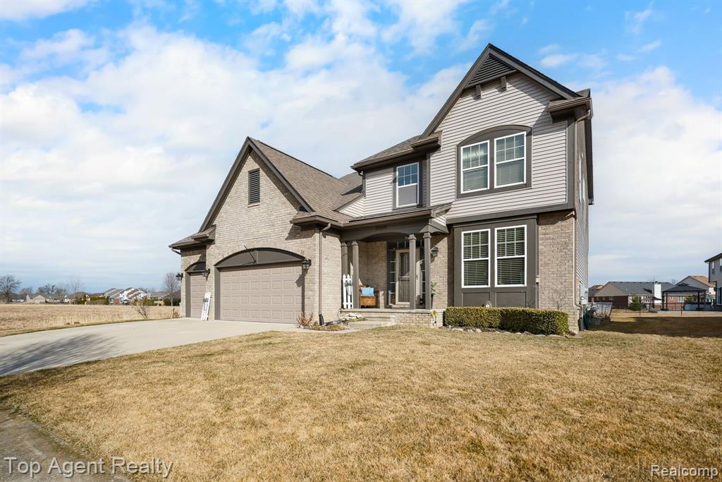 53501 MARY ANN Lane, New Baltimore, MI 48047 — Photo 2
