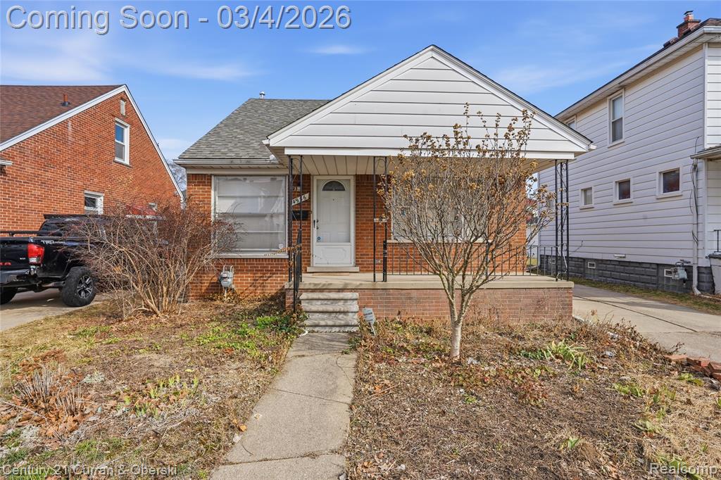 4956 Middlesex Street, Dearborn, MI 48126 — front exterior