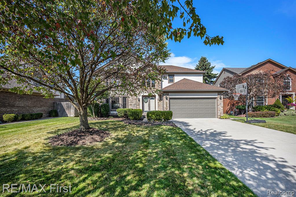 43373 Brooks Drive, Clinton Twp, MI 48038 — Photo 2