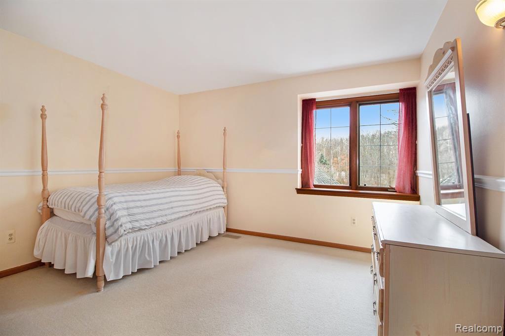 4859 WINDSWEPT Drive, Milford, MI 48380 — Photo 22