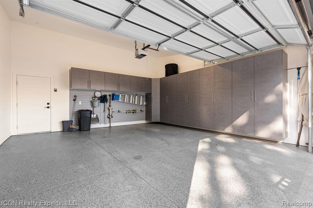 714 E PARENT Avenue, Royal Oak, MI 48067 — Photo 50