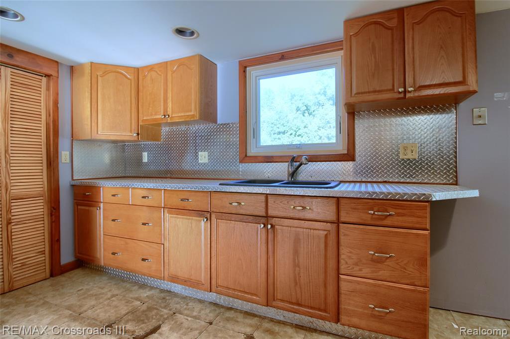 49765 Willis Road, Sumpter, MI 48111 — Photo 15