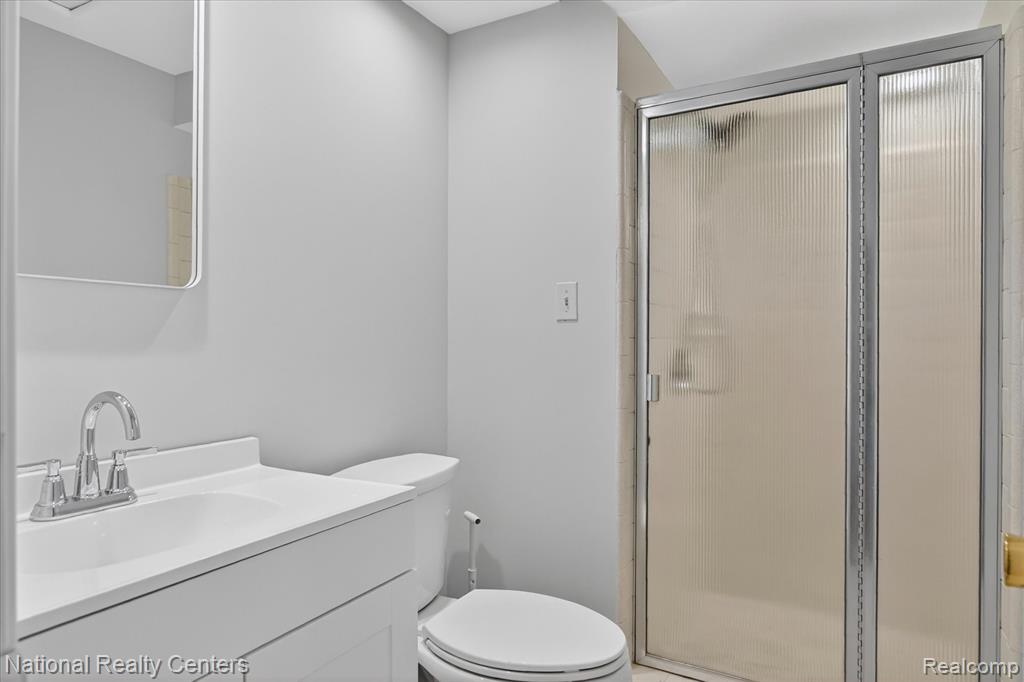 21730 Riverview Drive, Beverly Hills, MI 48025 — Photo 32