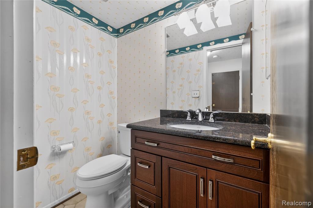 8236 Burning Bush Road, Grosse Ile, MI 48138 — Photo 22