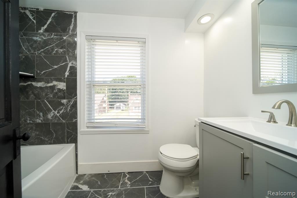 243 Newport Street, Detroit, MI 48215 — Photo 52