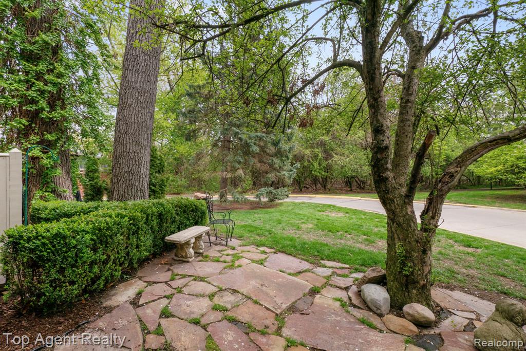 1200 Trailwood Path, Bloomfield Hills, MI 48301 — Photo 40