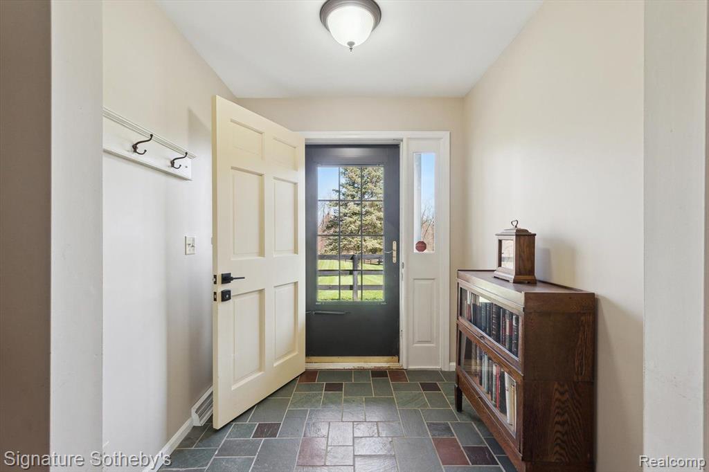 4715 FOX LAKE Road, Goodrich Vlg, MI — Photo 13
