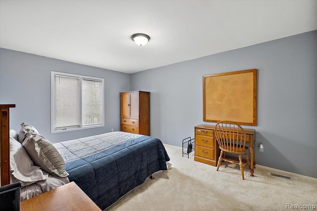 6988 LAKEMONT Circle, West Bloomfield, MI 48323 — Photo 42