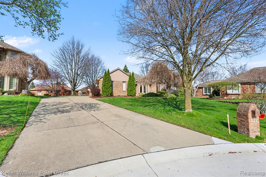 422 Parkland Court, Rochester Hills, MI 48307 — Photo 35