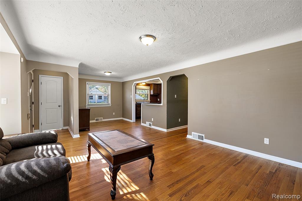 505 E Meyers Avenue, Hazel Park, MI 48030 — Photo 11