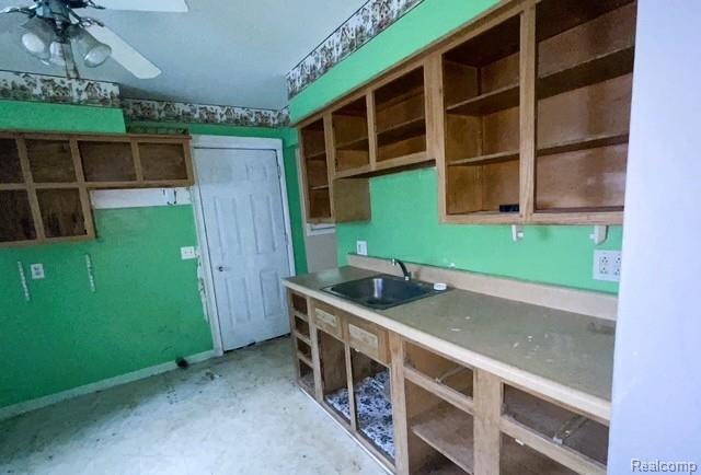 580 KANSAS Avenue, Ypsilanti, MI 48198 — Photo 6