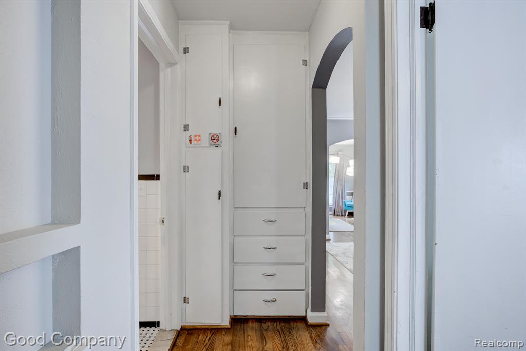555 W BRECKENRIDGE Street, Ferndale, MI 48220 — Photo 10