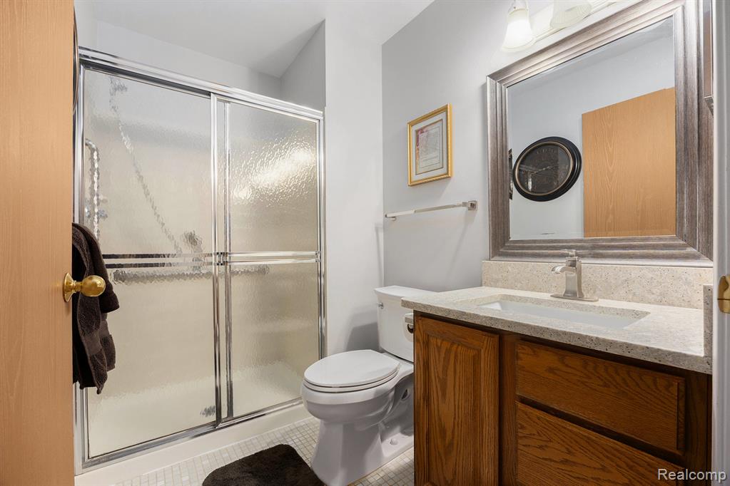 985 Wexford Way, Rochester Hills, MI 48307 — Photo 17