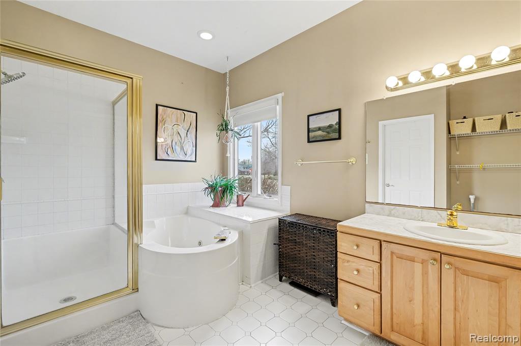 5143 Territorial Road, Grand Blanc, MI 48439 — Photo 11