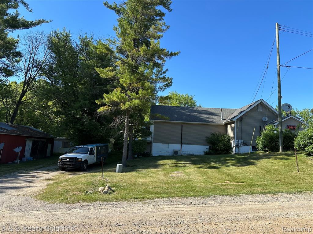 5009 Lapeer Road, Columbiaville, MI 48421 — Photo 22
