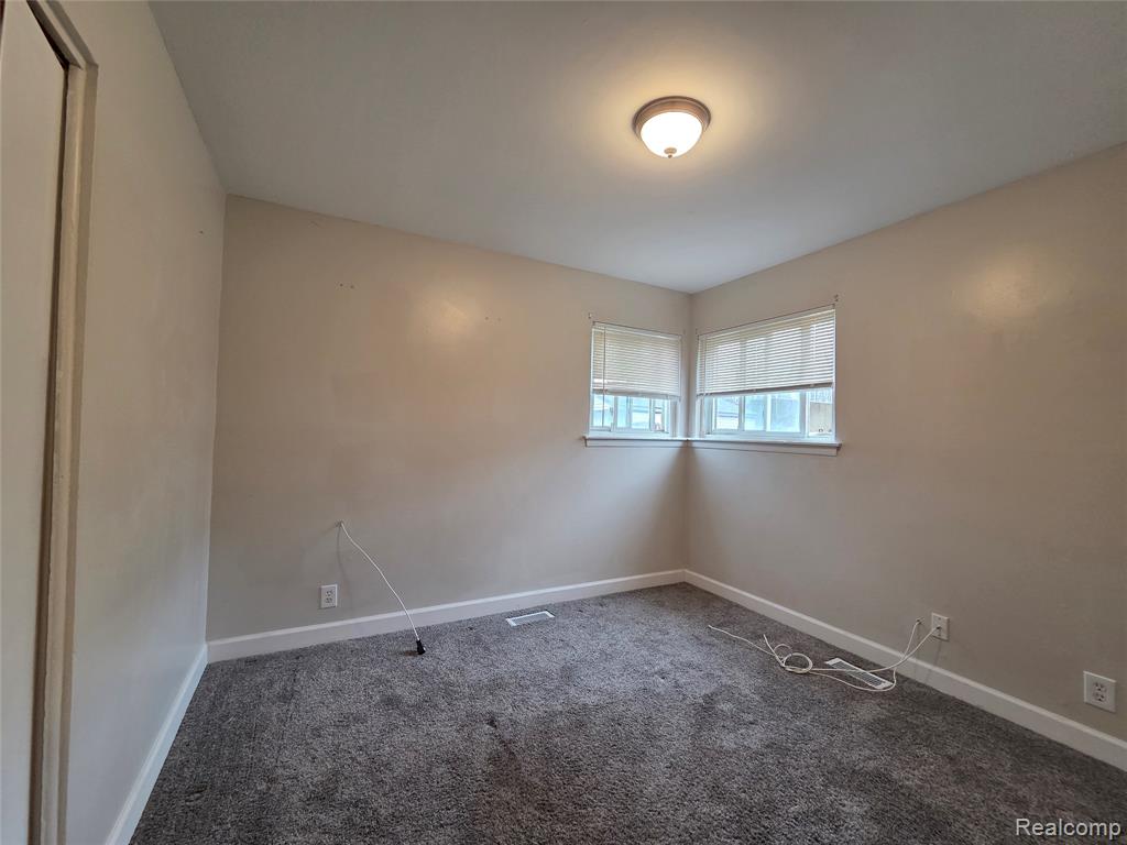 618 Linda Vista Drive, Pontiac, MI 48342 — Photo 13