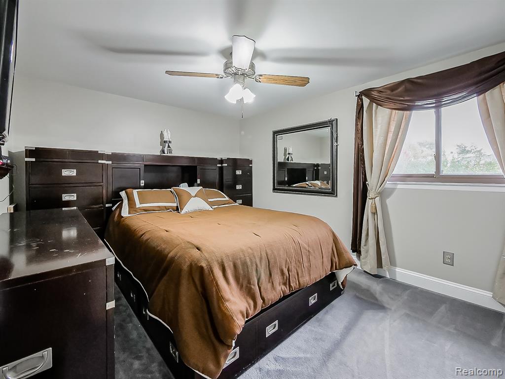 5152 Bayside Drive, Troy, MI 48098 — Photo 24