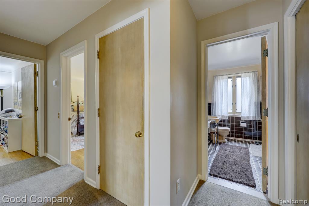 1557 Lochmoor Boulevard, Grosse Pointe Woods, MI 48236 — Photo 30