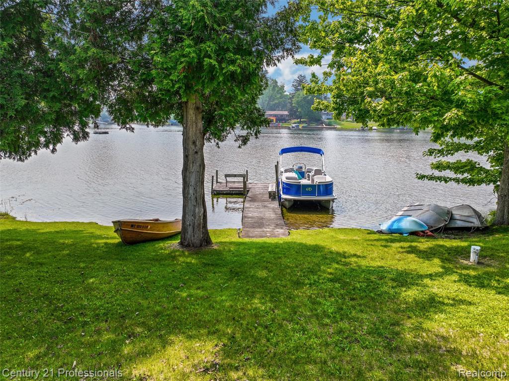 9233 Evee Road, Clarkston, MI 48348 — Photo 3