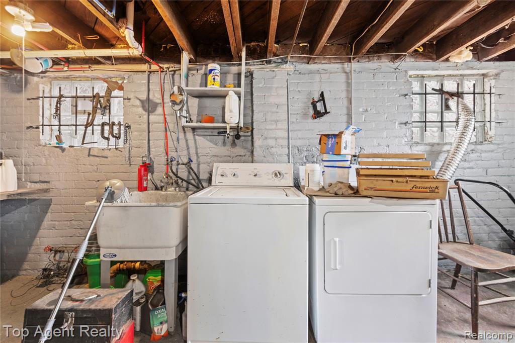 5302 Crane Street, Detroit, MI 48213 — Photo 19
