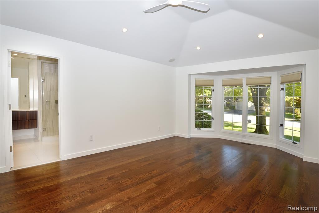 32175 Spruce Lane, Beverly Hills, MI 48025 — Photo 16