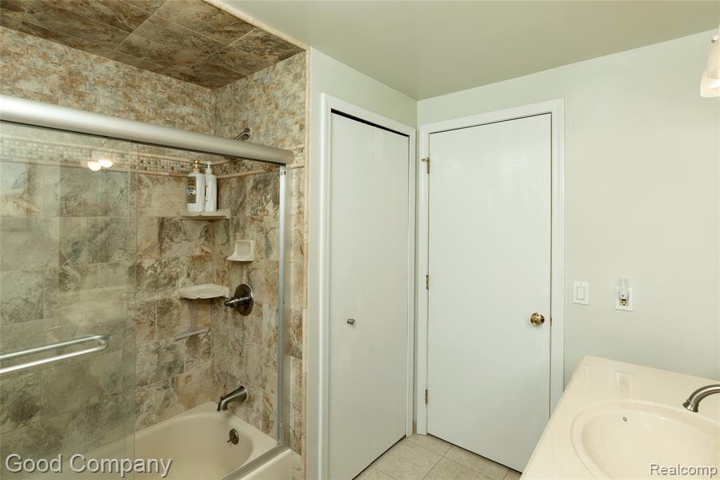5410 Edgar Road, Clarkston, MI — Photo 32