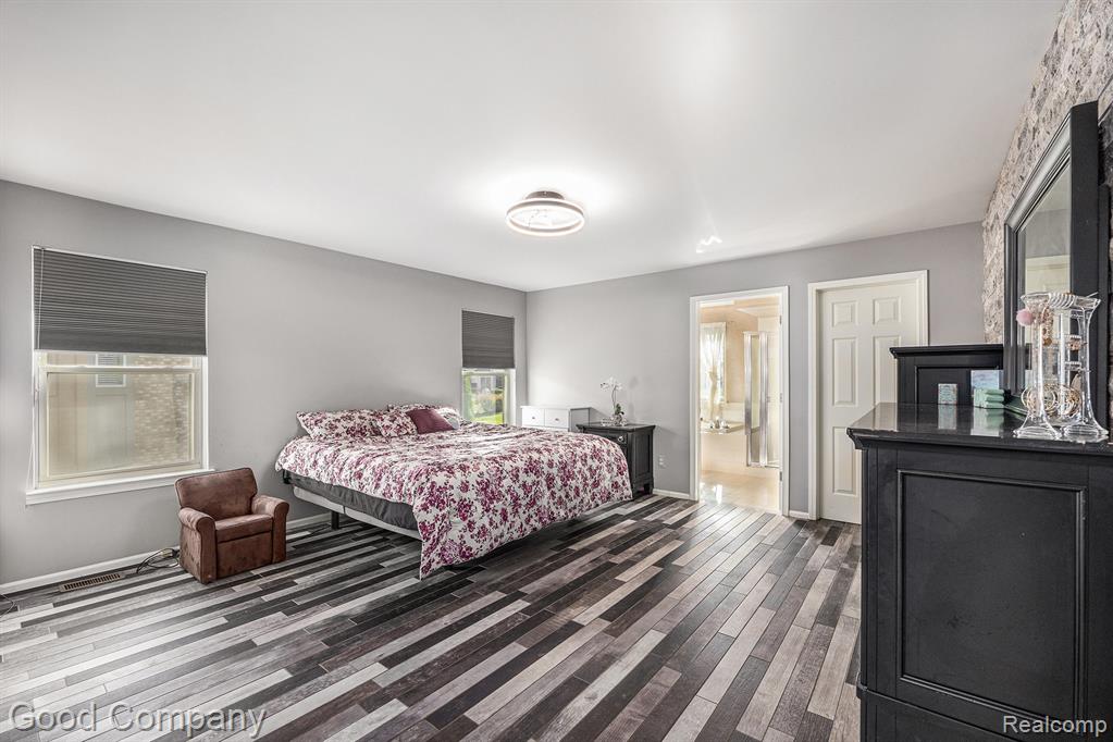 52117 Pebble Creek Drive, New Baltimore, MI 48047 — Photo 14
