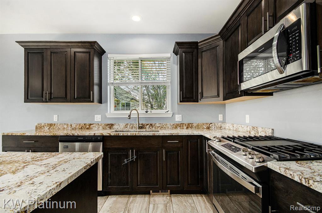 52800 Card Road, Macomb, MI 48042 — Photo 18