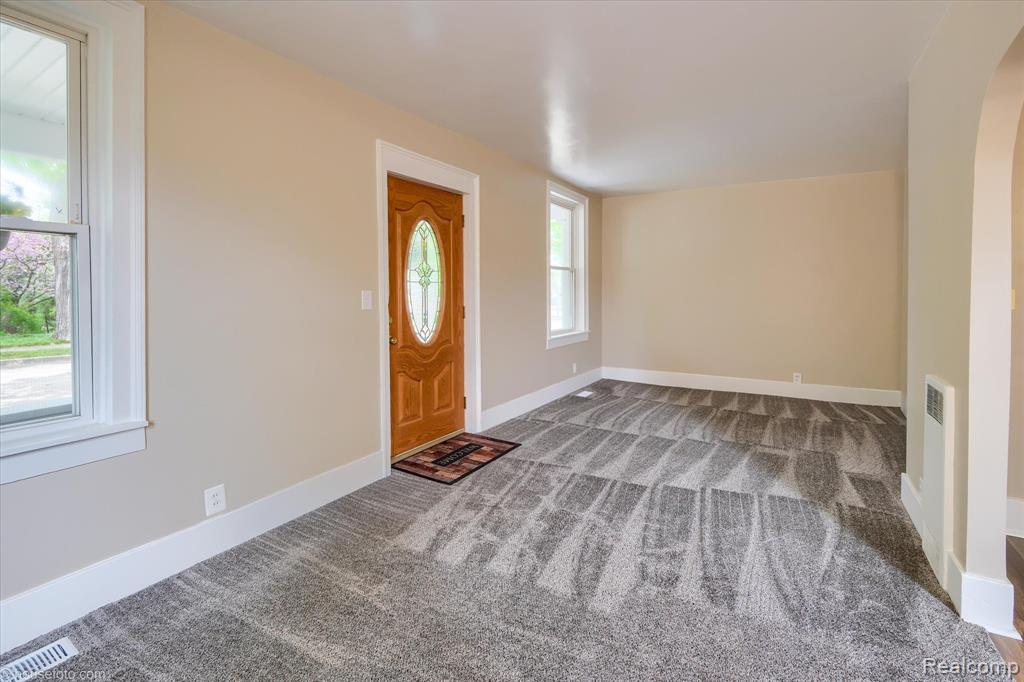 29 Law Street, Lapeer, MI 48446 — Photo 4