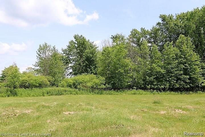 78 WESTWOOD Drive, Grand Blanc, MI 48439