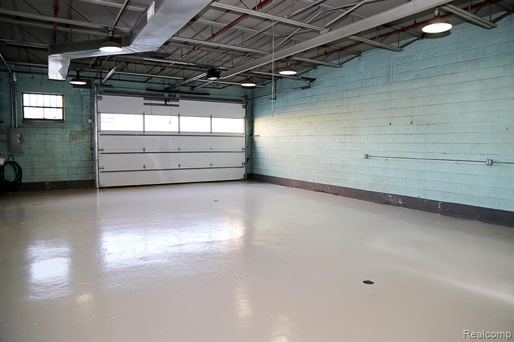 684 W BALTIMORE Street, Detroit, MI 48202 — Photo 4