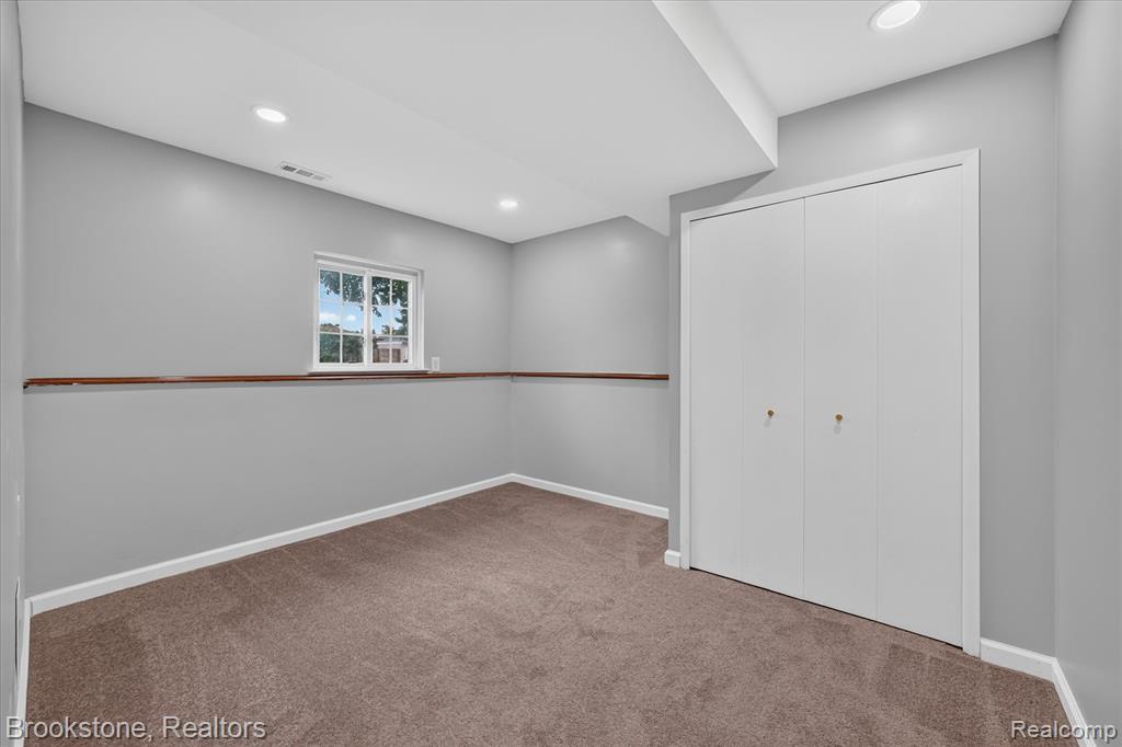 39795 Waldorf Drive, Clinton Twp, MI 48038 — Photo 28