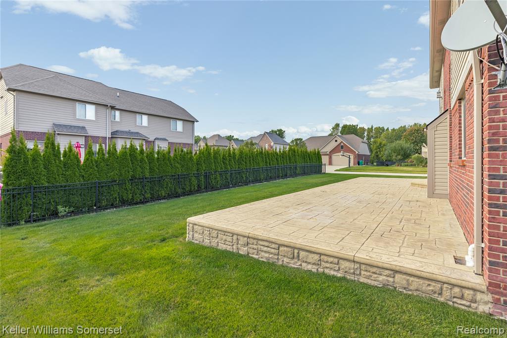 55257 Breton Woods Drive, Macomb, MI 48042 — Photo 51