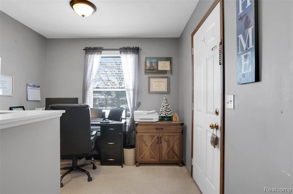 61101 Greenwood Drive, South Lyon, MI 48178 — Photo 17