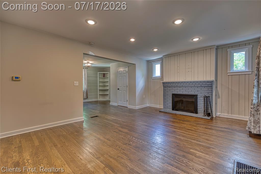 4258 Seeden Street, Waterford, MI 48329 — Photo 6