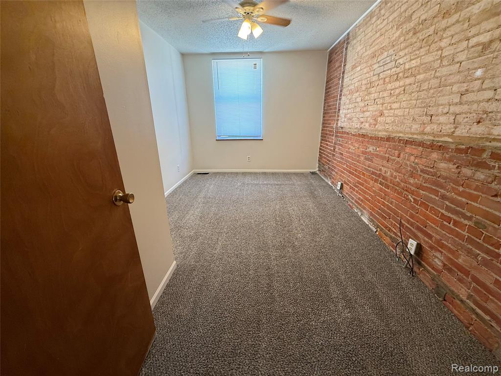 140 S. Saginaw Unit 2 Street, Byron, MI 48418 — Photo 7