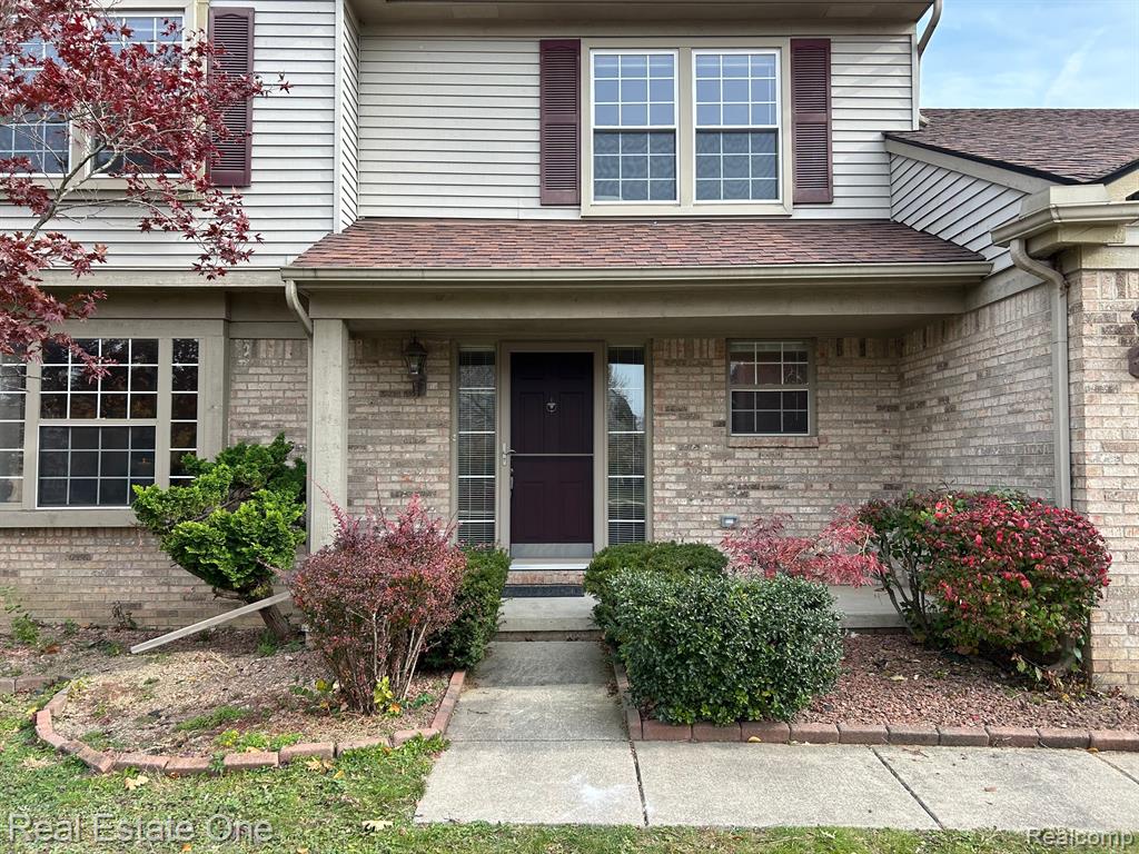 3599 PARKLAWN Drive, Canton, MI 48188 — Photo 4