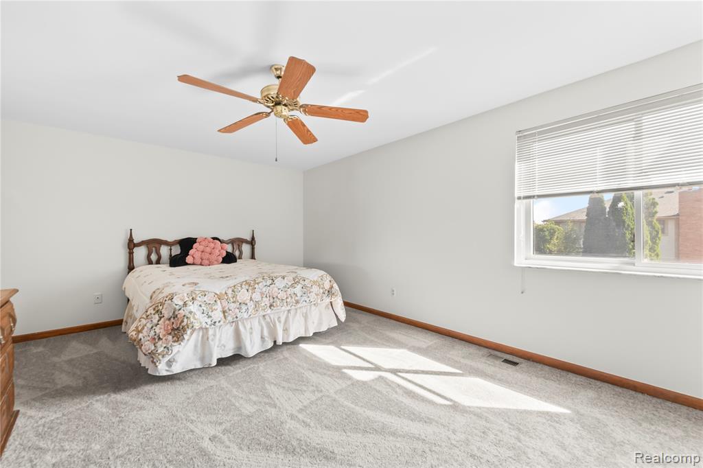 40538 Woodside Drive, Clinton Twp, MI 48038 — Photo 27