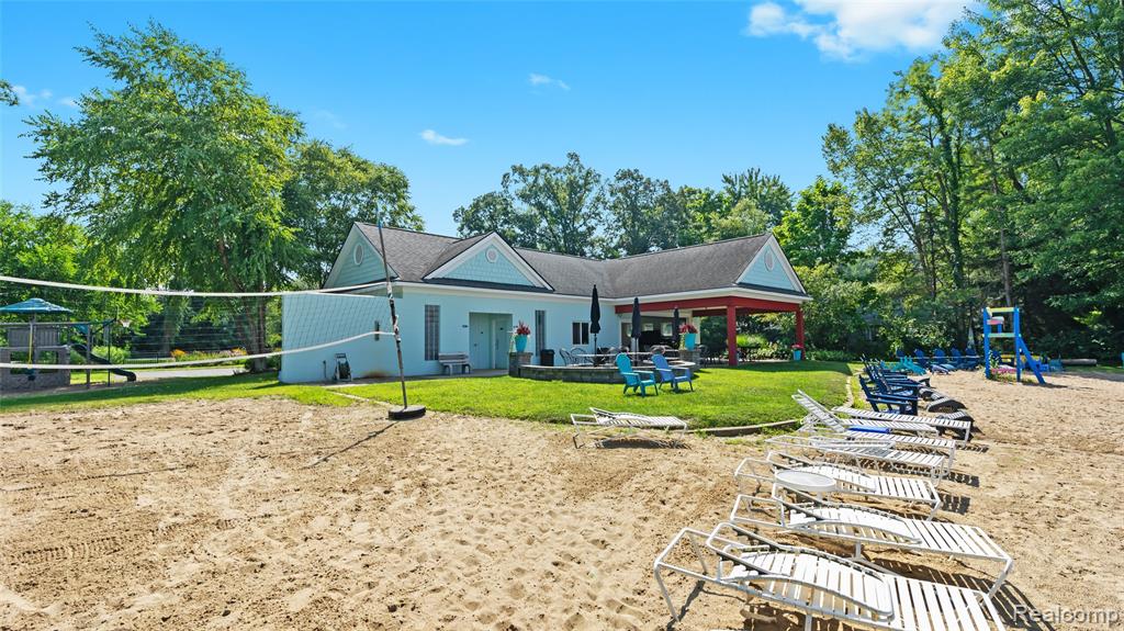 5821 Community Drive, Brighton, MI 48116 — Photo 24