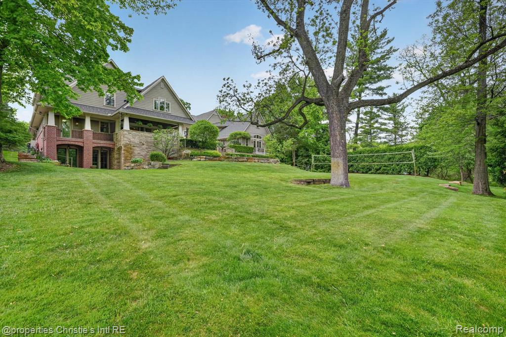 1330 Oxford Road, Beverly Hills, MI 48304 — Photo 49