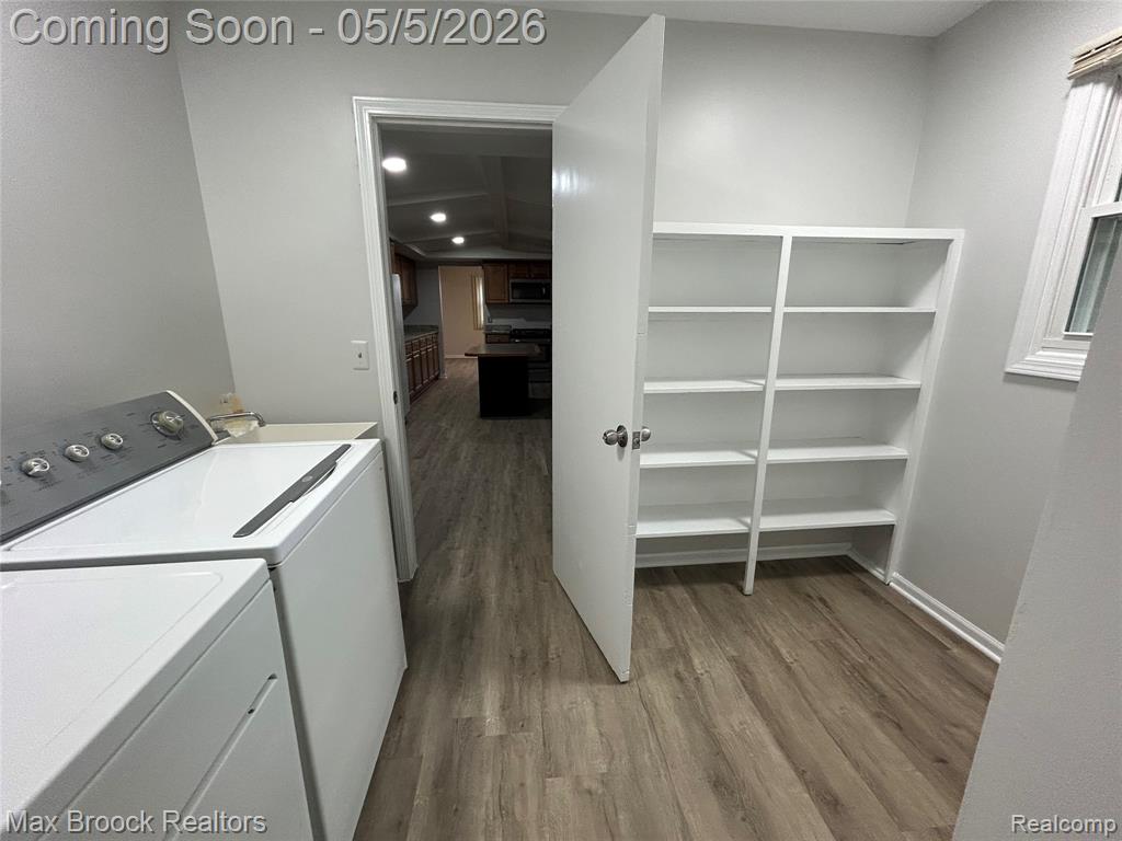 2081 BABCOCK Drive, Troy, MI 48084 — Photo 9