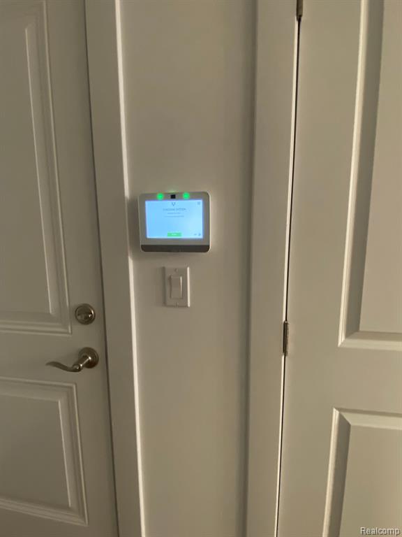 5564 HOBART, West Bloomfield, MI — Photo 25