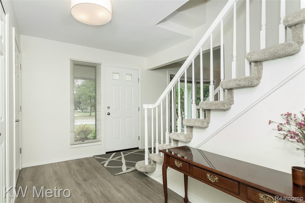 635 Timberline Drive, Rochester Hills, MI 48309 — Photo 5
