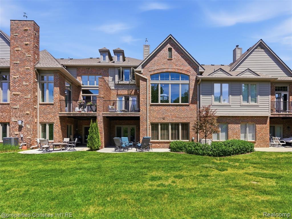 10822 Sparkling Waters Court, South Lyon, MI 48178 — Photo 6