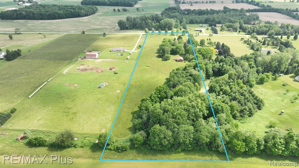 5253 BURNSIDE Road, North Branch, MI 48461 — Photo 31