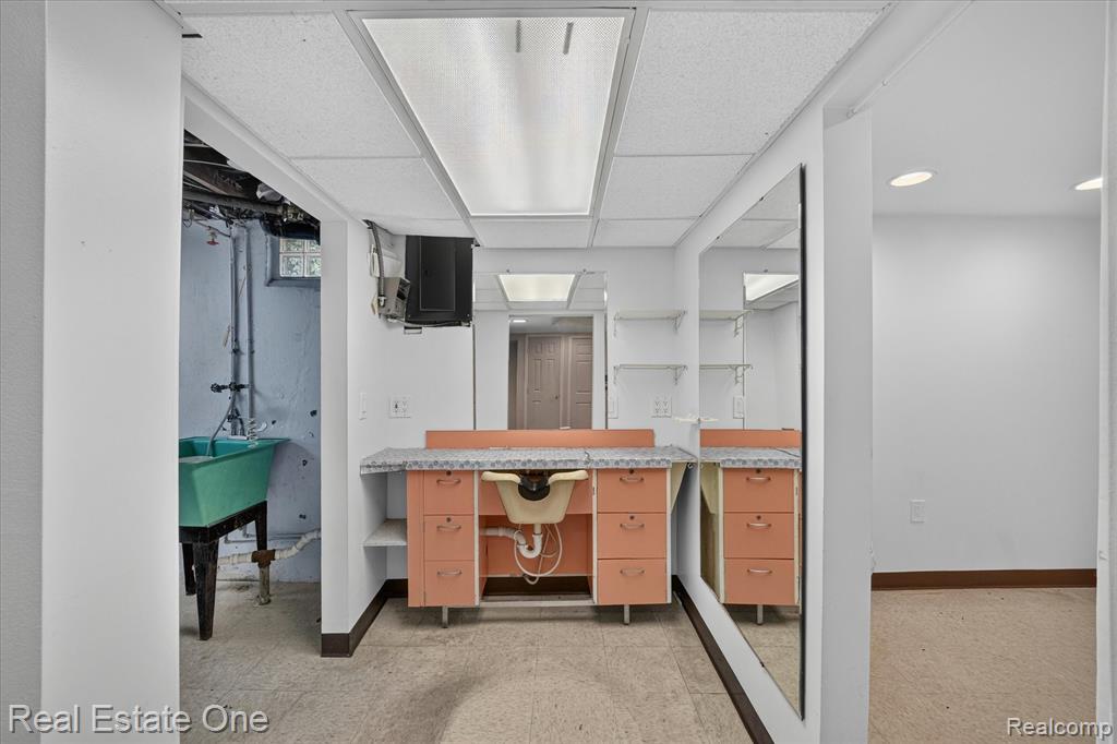 28662 Sheridan Street, Garden City, MI — Photo 24