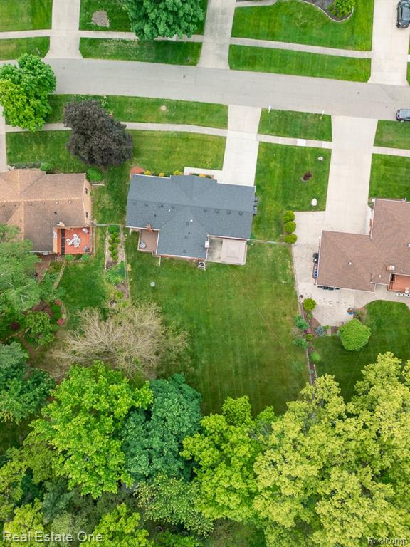 53216 Bruce Hill Drive, Shelby Twp, MI 48316 — Photo 31